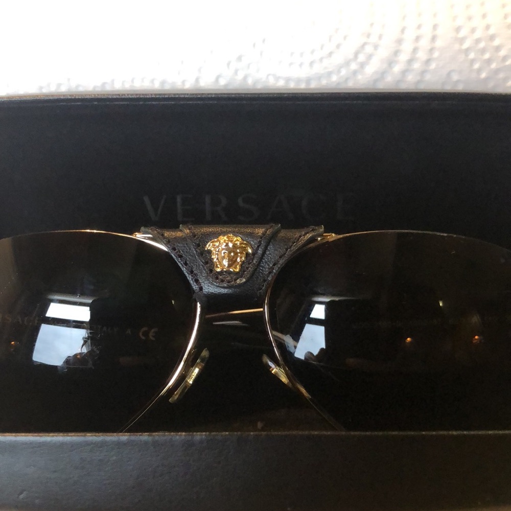 Preowned Versace Frames - image 5